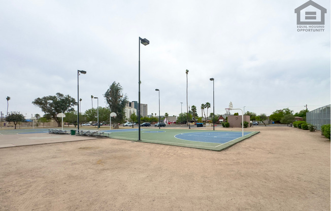 2 beds, 1 bath, 650 sqft, $1,099, Unit 1336 E Willetta St Unit 9