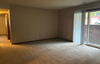 2 beds, 1 bath, 1,000 sqft, $1,010, Unit #2