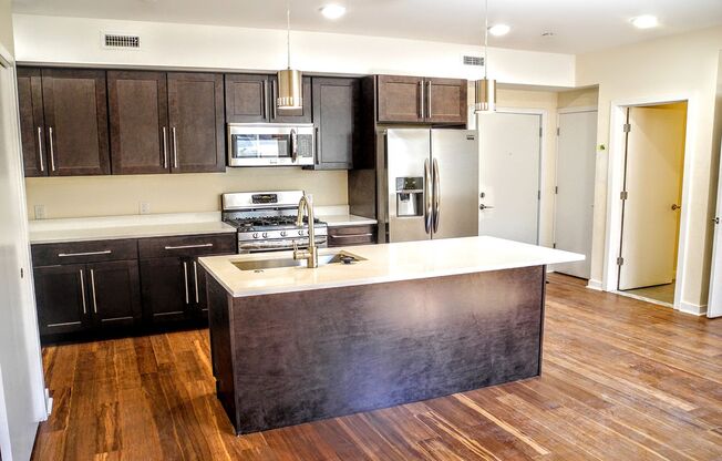 934 S 5th St [DNM]
