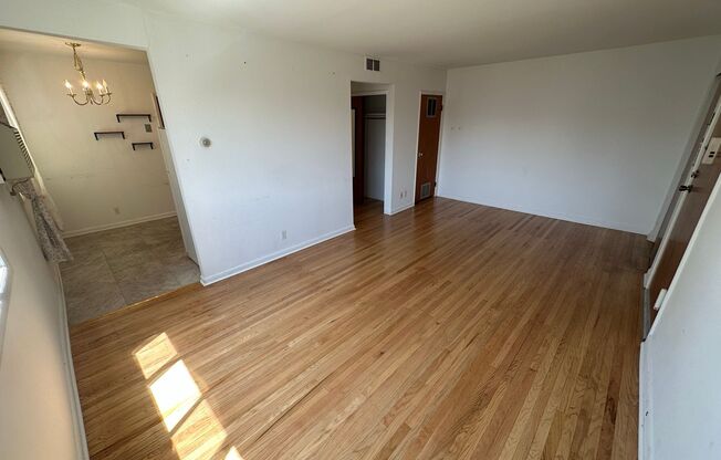 Lansing St 1715