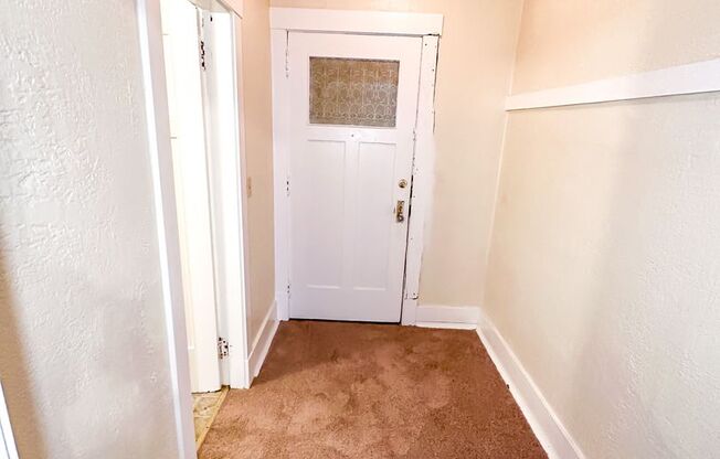 Studio, 1 bath, 450 sqft, $1,295, Unit 003