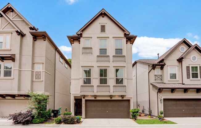 3 Story gated Townhome!