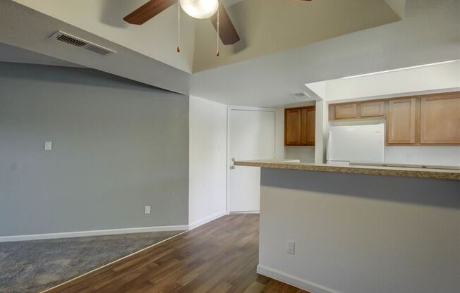 1 bed, 1 bath, 704 sqft, $1,500, Unit 150