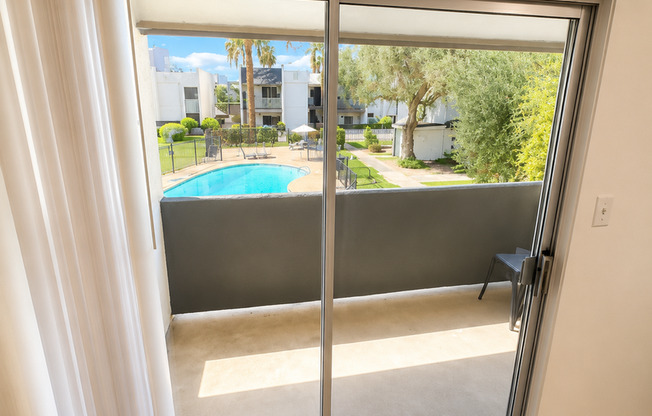 Studio, 1 bath, $1,095, Unit MV C 4