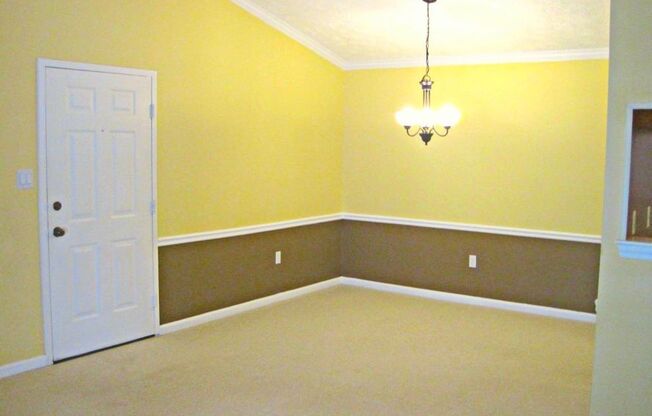 Top Floor Condo with Fireplace and Open Floorplan! Assigned Parking!