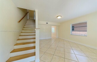 2332 SW 26 LN