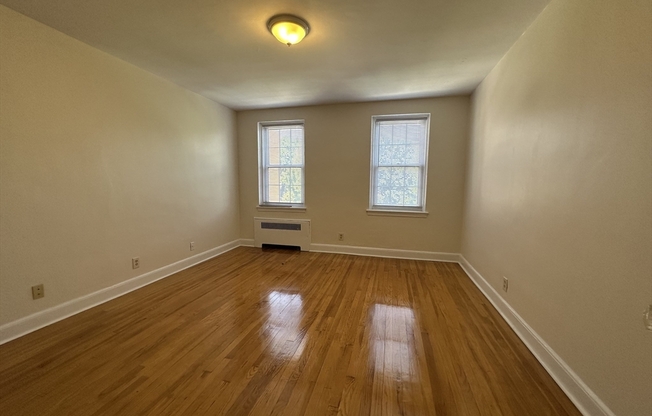 1 bed, 1 bath, 700 sqft, $2,650, Unit 308