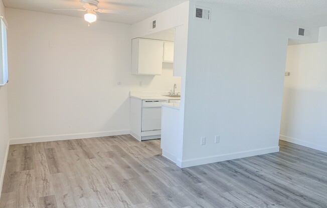 1 bed, 1 bath, 640 sqft, $1,400, Unit 22