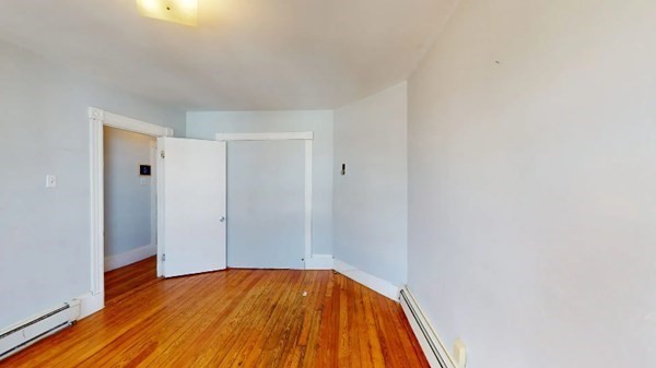 4 beds, 1 bath, $2,800, Unit 3