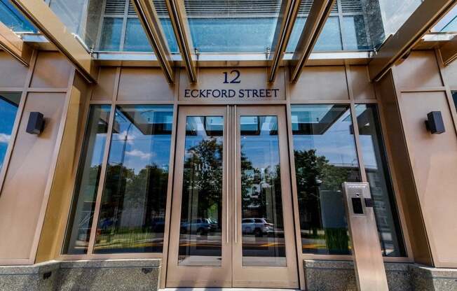 Welcome to 470 Manhattan