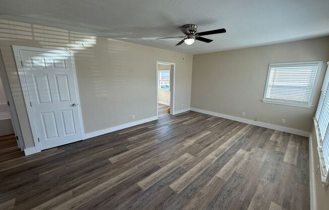 3 bed 2 bath house with garage