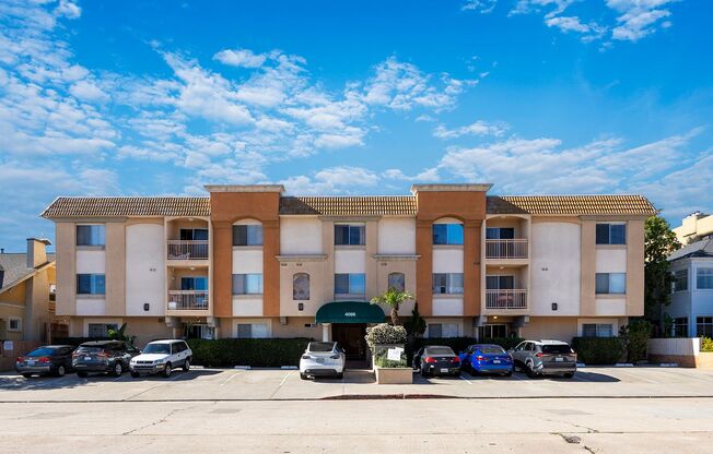 Albatross Apartments