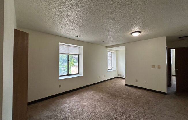 Brewers Point Apts