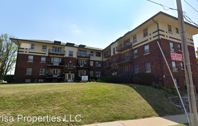 3701-3705 Jones St