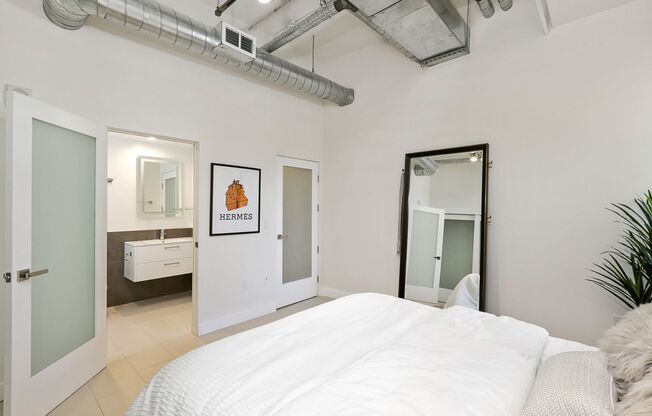 2 beds, 1 bath, 1,100 sqft, $2,700, Unit 407