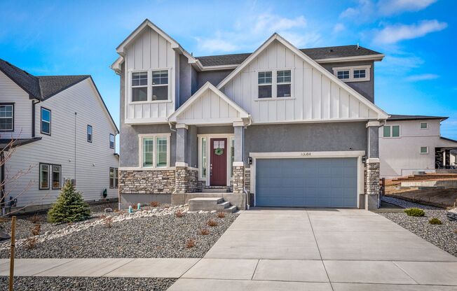Stunning and HUGE 4BD/2.5BA in Wolf Ranch