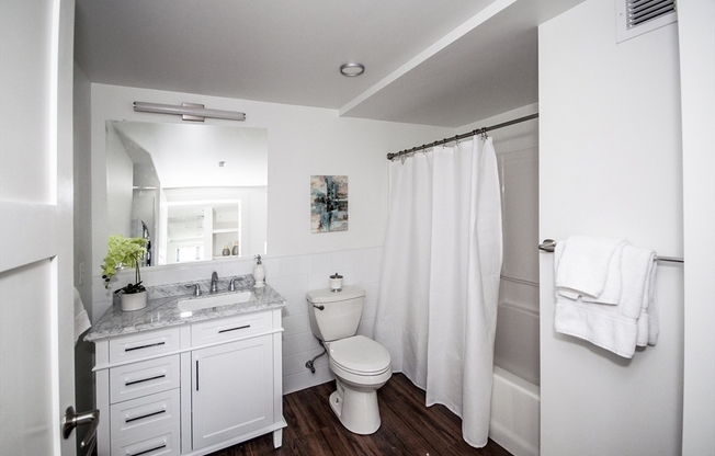 2 beds, 2 baths, 1,103 sqft, $4,050, Unit 505