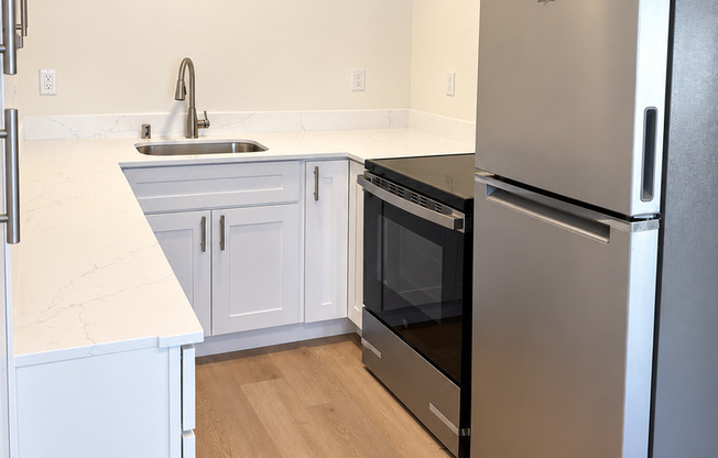 Studio, 1 bath, 498 sqft, $1,550, Unit 403