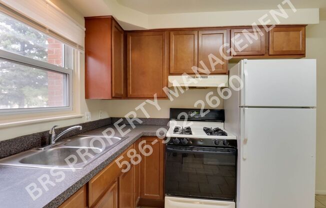 2 beds, 1 bath, $1,200