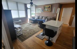 51 E 128 ST