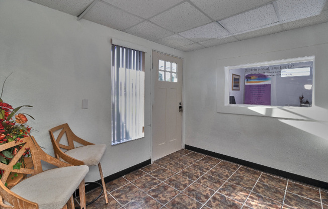 1212 S HIGHLAND AVE