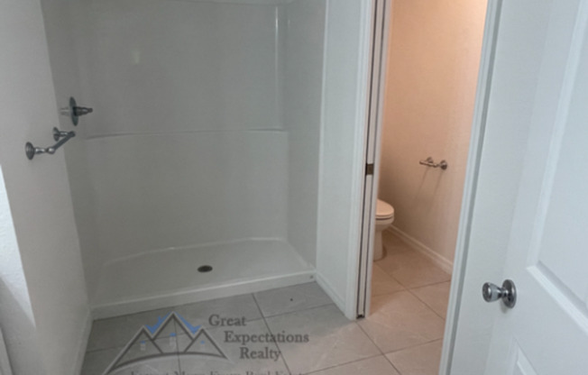 3 beds, 2 baths, $1,495