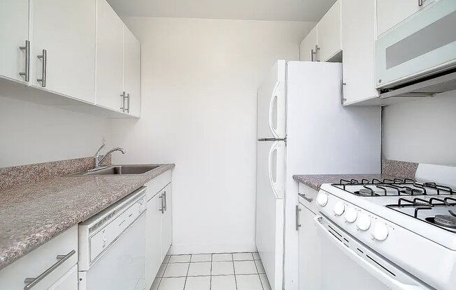 2 beds, 2 baths, $8,500, Unit PHH