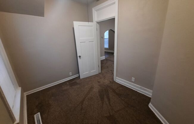 3 beds, 1 bath, $1,395