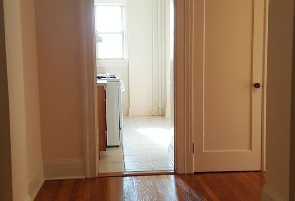 2 beds, 2 baths, 775 sqft, $1,875, Unit 510