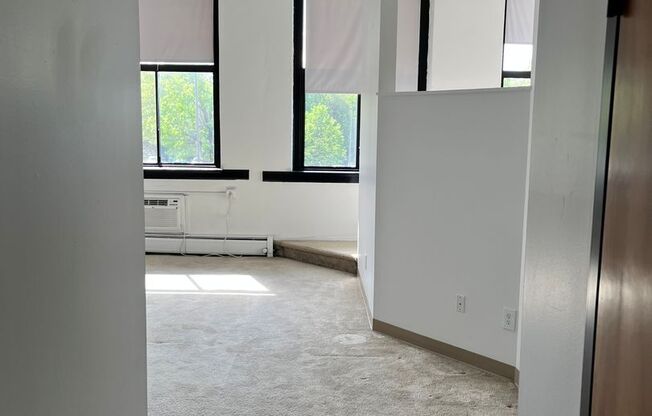 1 bed, 1 bath, 626 sqft, $1,750, Unit 45-218