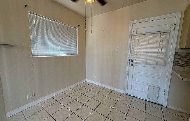 3 beds, 1 bath, $1,300