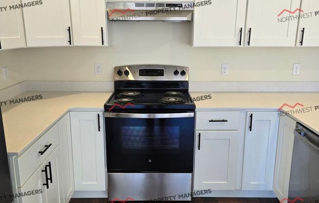 R313 - Cascade School Apts.