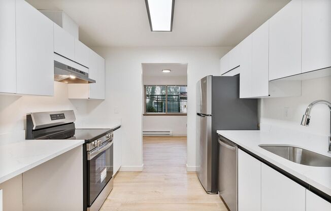 2 beds, 1.5 baths, 900 sqft, $2,082.5, Unit 103