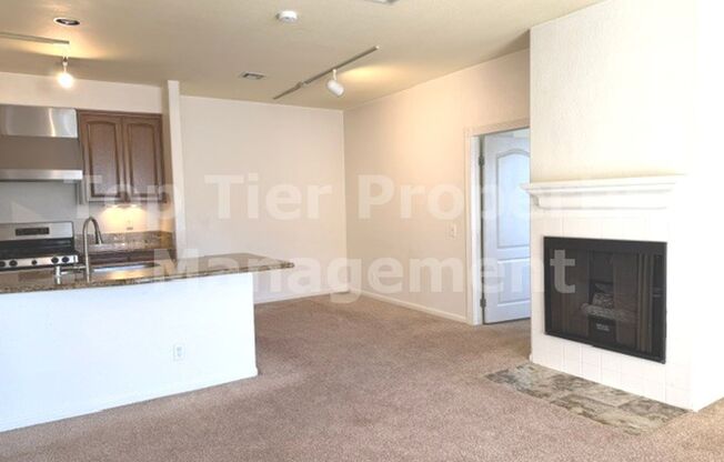 ***Dual-Primary 2 bed / 2 bath Condo in Carmel Valley - Available NOW***