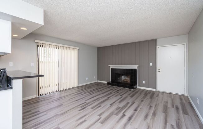 Studio, 1 bath, 500 sqft, $1,350, Unit 131