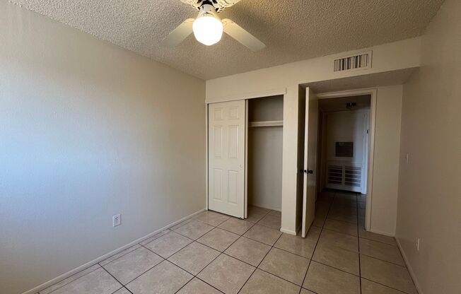 2 beds, 1 bath, 650 sqft, $1,195, Unit 3