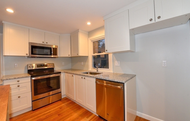 348 PLEASANT ST