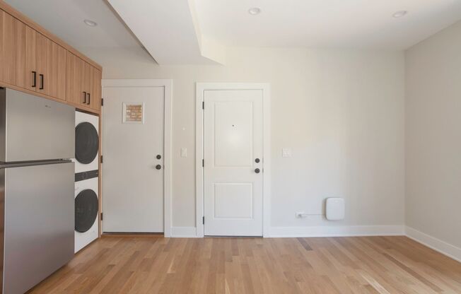 1 bed, 1 bath, 419 sqft, $1,995, Unit 2237.5-GW