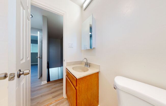 2 beds, 1 bath, 715 sqft, $2,450, Unit 418-1