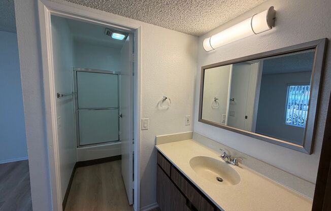 1 bed, 1 bath, 562 sqft, $2,045, Unit 136