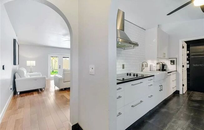Designer-Remodeled Gem in Ashington Park | 3 Bed, 2 Bath Single-Family Stunner Near UCF!