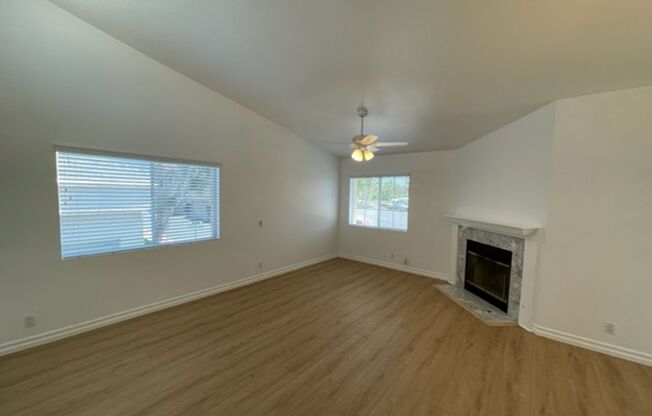 Beautiful 2 bedroom/2 bath end unit condo in lovely Lake Forest