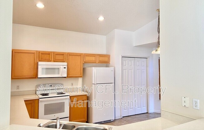 623 HARDWOOD CIR