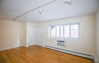 528 WELLINGTON