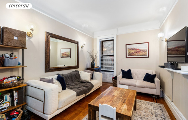 61 E 86 ST