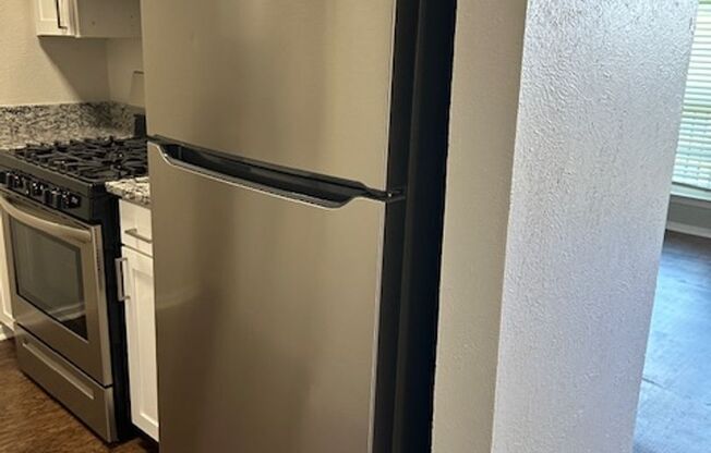 1 bed, 1 bath, 692 sqft, $1,135, Unit 20