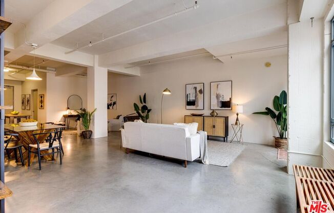 1 bed, 1 bath, 1,200 sqft, $3,200, Unit 610