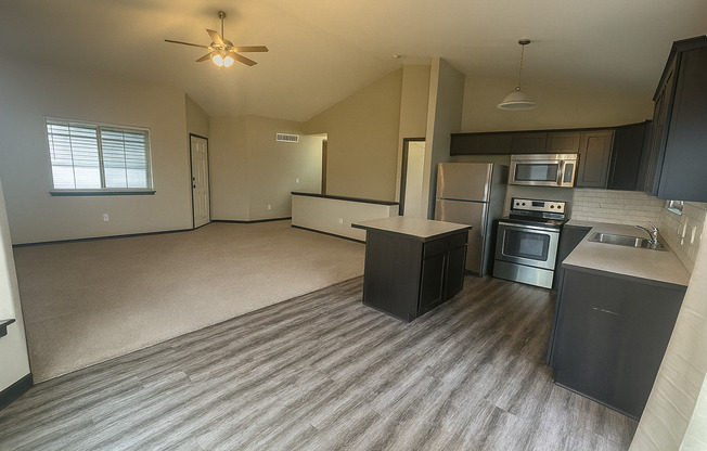 2110/14 E Village Estates Dr