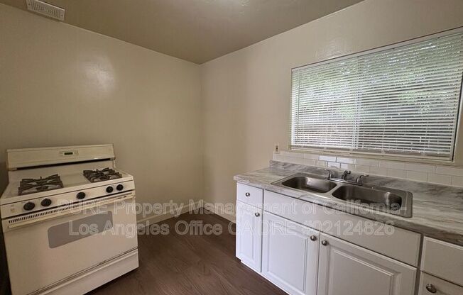 2219 PACIFIC COAST HWY
