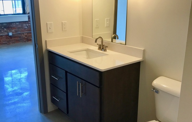 1 bed, 1 bath, 665 sqft, $1,390, Unit 407